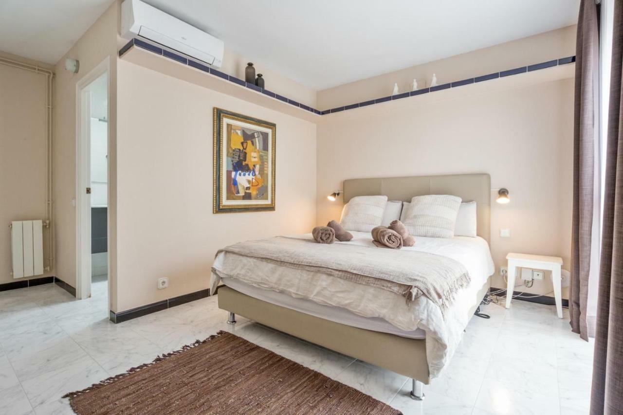 Bed and Breakfast Casa Balmins Сиджес Экстерьер фото