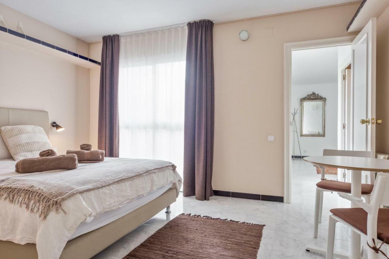 Bed and Breakfast Casa Balmins Сиджес Экстерьер фото
